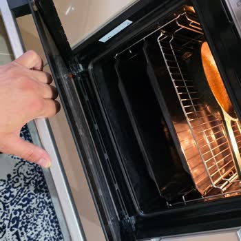 Beko Ankastre Fırının İç Camı Temizlik Sırasında Patladı Garanti Kapsamı Dışında Bırakıldı