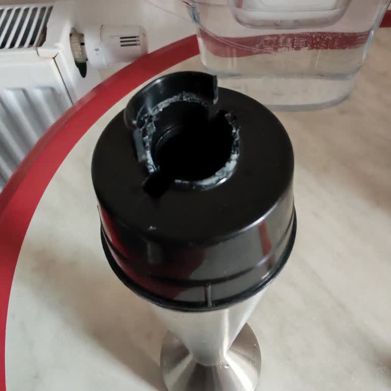 Avox Blenderda İlk Kullanımda Plastik Parça Kırıldı Parça Temini Sorunu