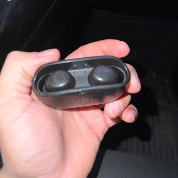 JBL Wave Buds2 Kulaklığımın Sağ Tarafı Şarj Olmuyor