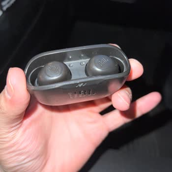 JBL Wave Buds2 Kulaklığımın Sağ Tarafı Şarj Olmuyor