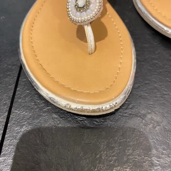 Bir Ayda Deforme Olan Sandalet Ve Değişim Talebinin Reddi