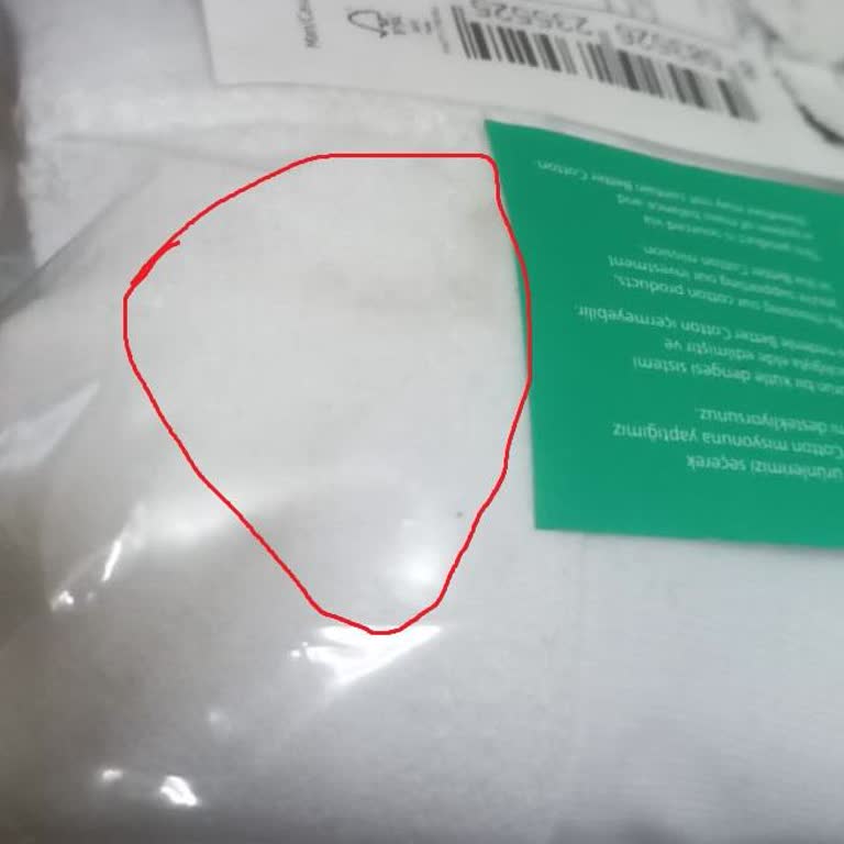 DeFacto'dan Yanlış Ve Lekeli Ürün Gönderimi, Değişimde Ekstra Ücret Talebi