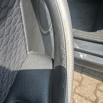 BMW 318d Plastik Aksamda Erime Ve Kırılma Sorunu Mağduriyet Yaşatıyor