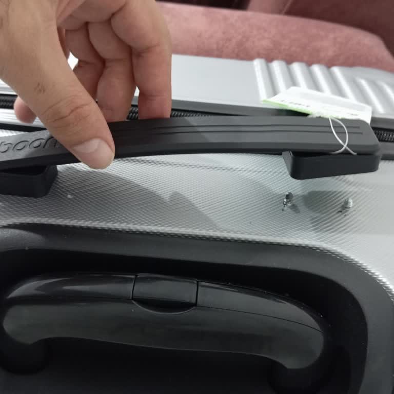 Aldığım Valizin Kolu Kırık Çıktı, Mağdur Oldum