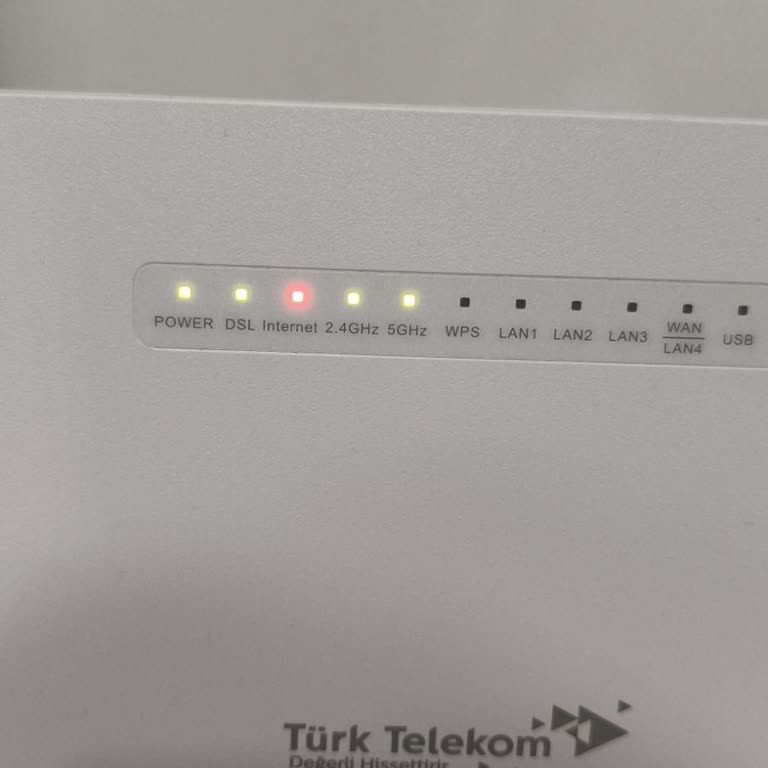 İnternet Ve Tivibu Hizmeti Bir Aydır Kullanılamıyor