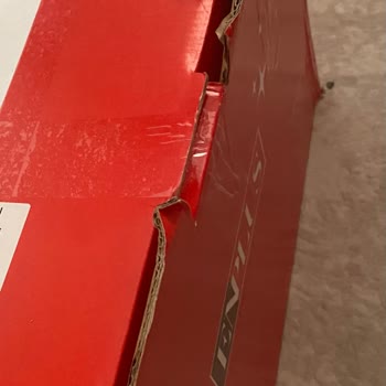 Satın Aldığım Ürün Hasarlı Geldi, Değişim Ve Müşteri Hizmeti Hayal Kırıklığı Yarattı