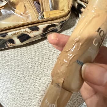 Kullanılmadan Patlayan Bronzer Makyaj Çantamı Mahvetti