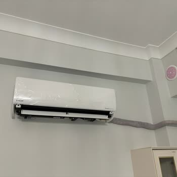 Arçelik Servis Ekibi Klimayı Yanlış Yere Kurup Eksik Bıraktı, Müşteri Hizmetleri Dönüş Yapmadı