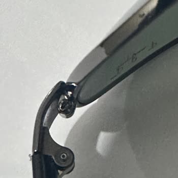 Rayban Gözlüğümde Orijinal Parça Yerine Sıradan Vida Kullanıldı, Onayım Olmadan Tamir Edildi