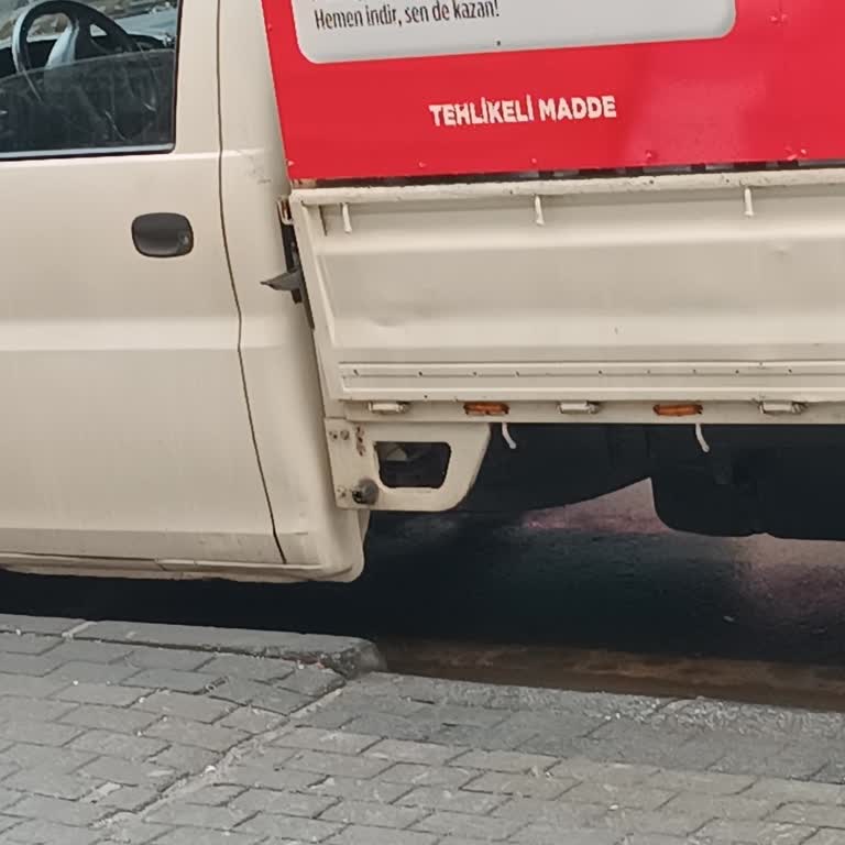 Aldığım Ürün Motorumda Ve Arabamda Kalıcı Lekeler Bıraktı Çözüm Sunulmadı