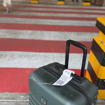 Ajet Valiz Hasarı Sonrası İlgisizlik Ve Çözüm Alamama Deneyimi