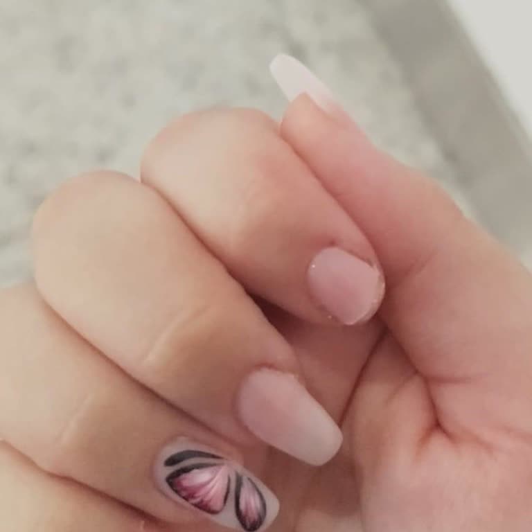 İpera Nail Studio Protez Tırnakta Randevu Ve Kalite Fiyaskosu