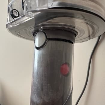 Dyson Süpürge Borusunda Açıklık Sorunu Çözülmüyor