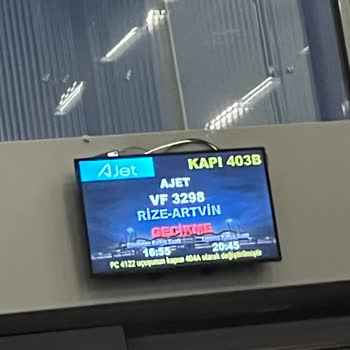 Ajet Uçuşunda Sürekli Erteleme Ve Bilet Sorunu Nedeniyle Mağduriyet