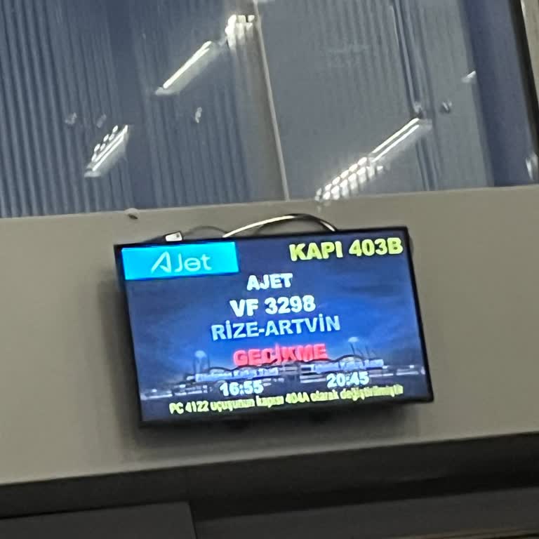 Ajet Uçuşunda Sürekli Erteleme Ve Bilet Sorunu Nedeniyle Mağduriyet