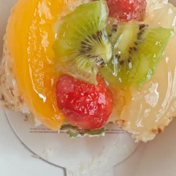 Baklavacı (Nejat) Güllüoğlu Taze Olmayan Ürün Ve Müşteriyle İlgilenmeyen Restoran