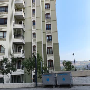 Çöp Konteyneri Nedeniyle Evde Kötü Koku Ve Sağlık Riski: Personel İlgisizliği Ve Saygısızlık