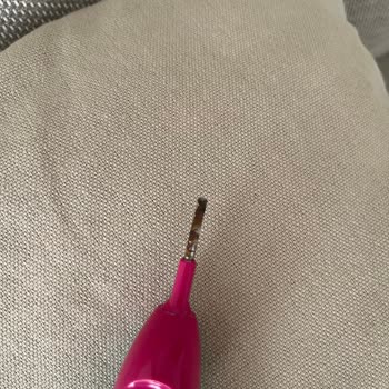 Oral B Pilli Diş Fırçasında Paslanma Ve Yetersiz Çözüm