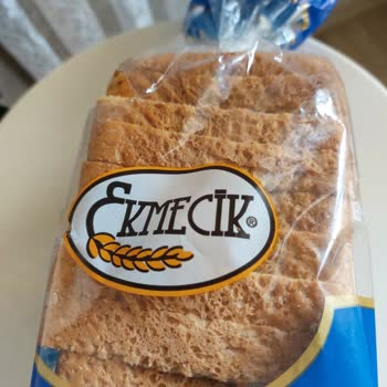 Marketlerde Satılan Paketli Ekmeklerde Küf Sorunu Ve Sağlık Riski