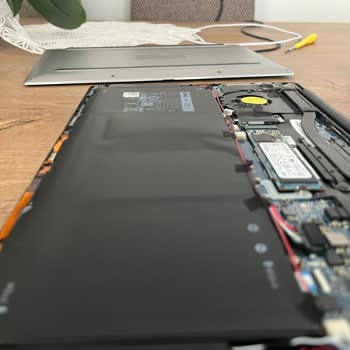 Altı Ayda Şişen Batarya Ve Kısa Garanti Mağduriyeti