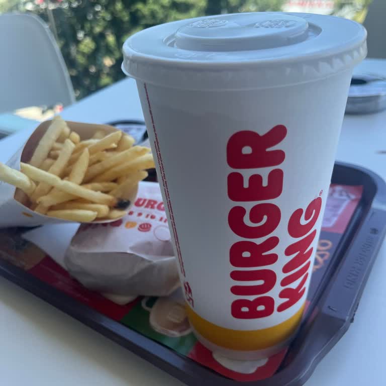 Burger King'de Zorunlu Menü İçeriği Ve Personel Tavrı Sorunu