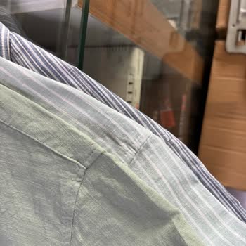 Aynı Beden Gömleklerin Farklı Ölçülerde Çıkması Ve Mağazanın İlgisizliği