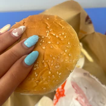 Bozuk Ve Bayat Ürünlerle Sağlığımız Tehlikeye Atılıyor