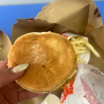 Bozuk Ve Bayat Ürünlerle Sağlığımız Tehlikeye Atılıyor