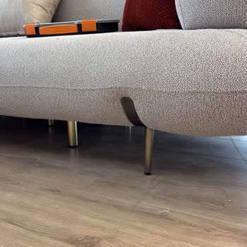 Koltuk Takımı Siparişimde Ayak Rengi Değişikliği Yapılmadı, Ek Ücret Talep Edildi