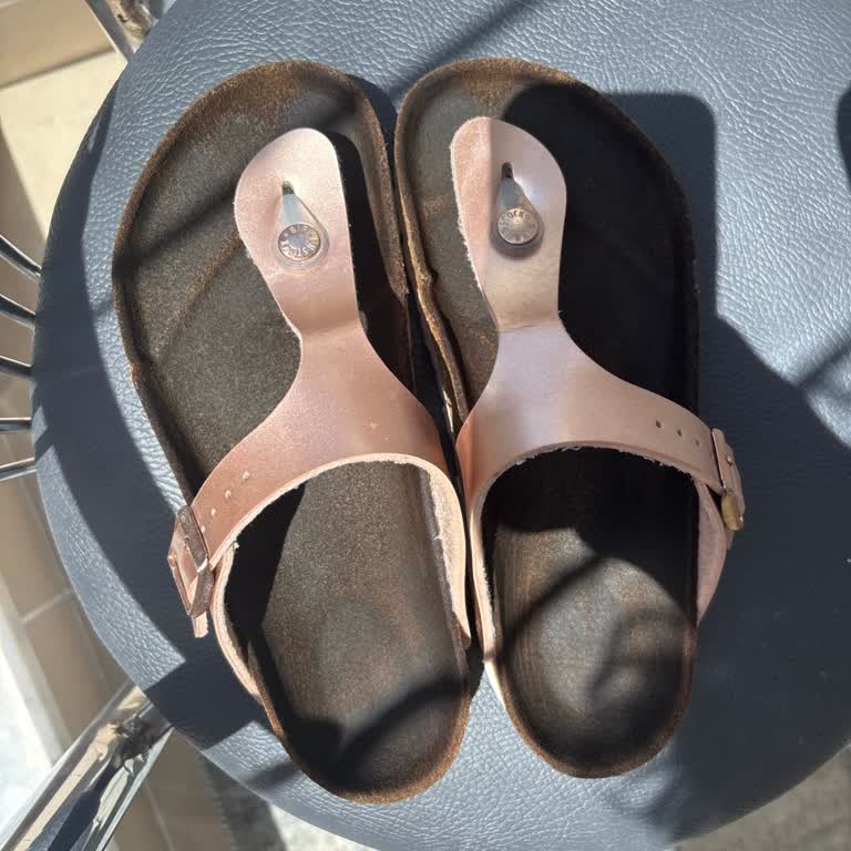 Birkenstock Terlikler Ayaklarımı Terletiyor Ve Boyuyor