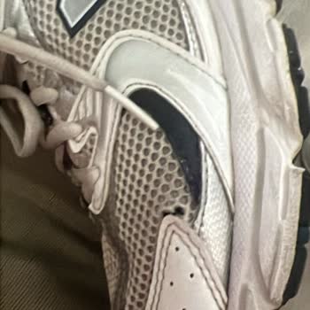 I Face Mesh Tearing on My New Balance 530 Shoes After 4 Months of Light Use