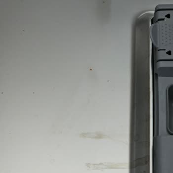 Bulaşık Makinesi Kapağındaki Pas Sorunu 1.5 Aydır Çözülmüyor