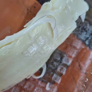 Satın Alınan Peynirden Saç Teli Çıkması Ve Para İadesi Talebi