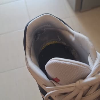 Kısa Sürede Deforme Olan Adidas Ayakkabı Ve İlgisiz Müşteri Hizmetleri