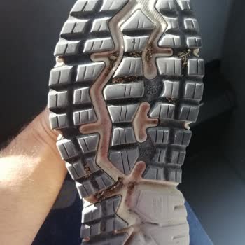 I Face Side Splitting on My Skechers D’lux Journey Shoes After 8 Months of Light Use