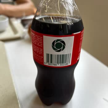 Aynı Markadan Aldığım Kolaların Renkleri Belirgin Şekilde Farklı