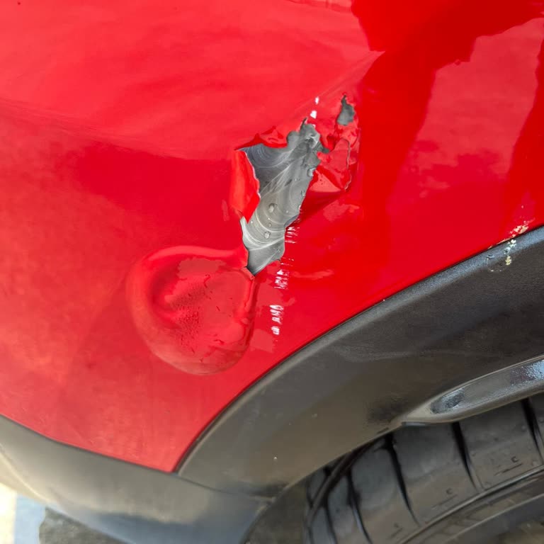 Otel Valesi Aracımda Hasar Oluşturdu, Kamera Kayıtları Yetersiz Ve Tutarsız İlgi