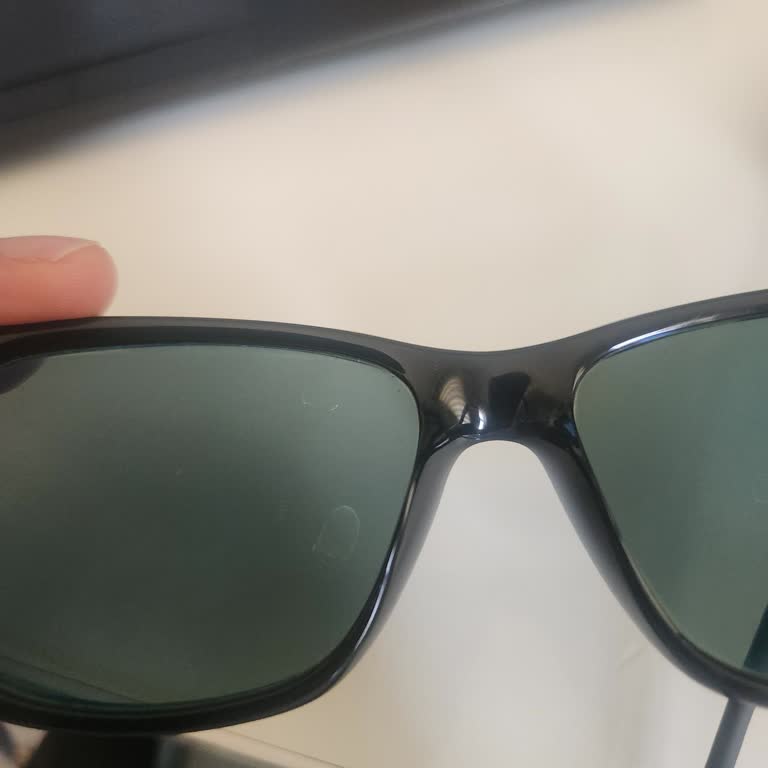 Rayban Gözlükte Tekrarlayan Leke Sorunu Ve Atasun Optik'in Yetersiz Çözümü
