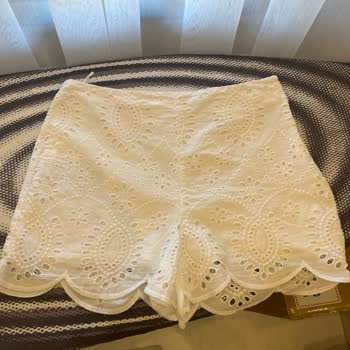 Zara Şort İlk Yıkamada Çekti Ve Daraldı Mağduriyetimin Giderilmesini İstiyorum