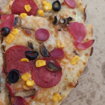 Pasaport Pizza'dan Ekşi Pizza Ve İlgisiz Müşteri Hizmeti