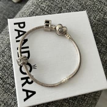 Pandora Bilekliğim Hızla Karardı, Mağaza İlgisiz Kaldı