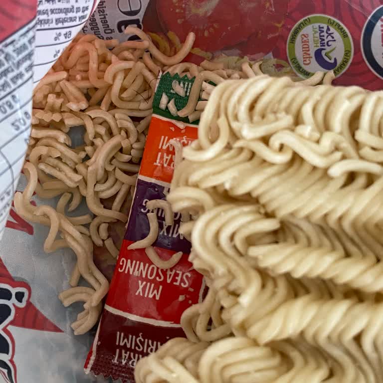 Helal Sertifikalı Makarna Paketi Hayal Kırıklığı Yarattı