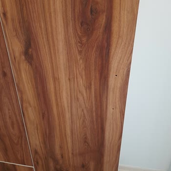 Aldığım Dolap Defolu Ve Eksik Parçalarla Teslim Edildi