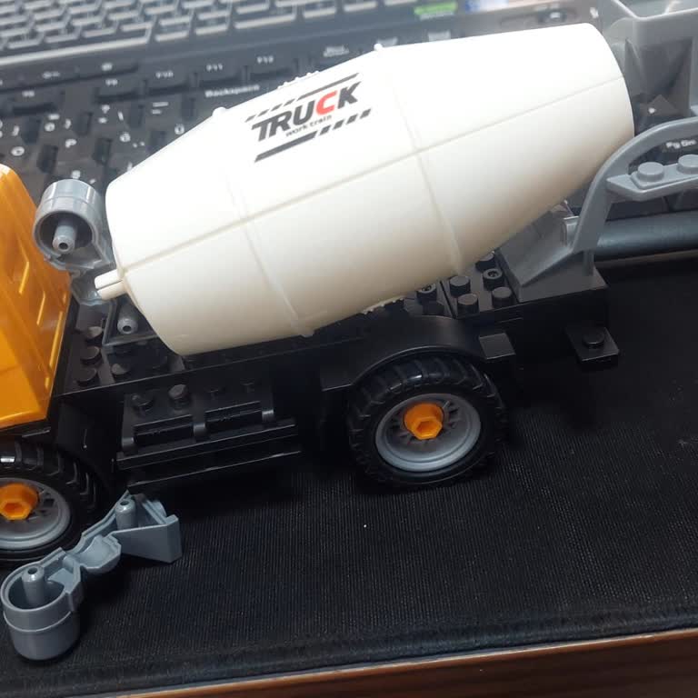 Eksik Ve Hatalı Parça Nedeniyle Lego Seti Tamamlanamıyor