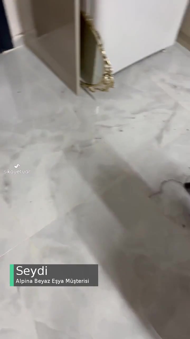 Alpina Fırınlı Ocak Seti Davlumbazı Düşerek Kırıldı! videonun kapak resmi