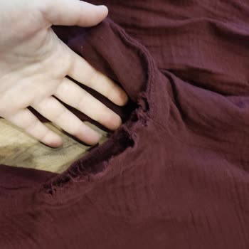 Pantolonda Sebepsiz Sökülme Ve Müşteri Hizmetlerinde İlgisizlik