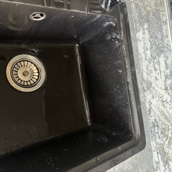 Bir Yılda Granit Evyede Renk Soyulması Ve Kalıcı Leke Sorunu