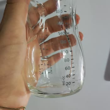 Philips Avent Cam Biberon Kendiliğinden Çatladı Ve Akıtmaya Başladı