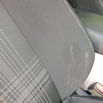 Migros'tan Aldığım Kefir Bozuk Çıktı, Araba Koltuğum Zarar Gördü