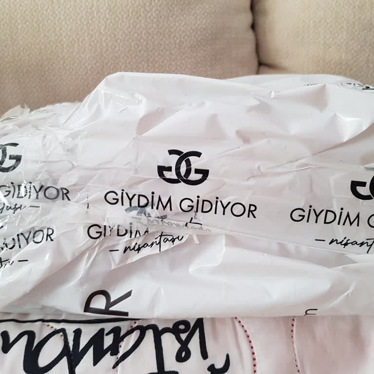 Giydimgidiyor Yanlış Ürün Gönderildi, Para İadesi Yapılmıyor Ve Müşteri Hizmetlerine Ulaşılamıyor